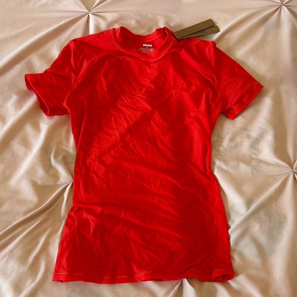SKIMS Fits Everybody T-Shirt